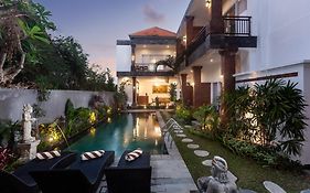 Sujiwa Ubud Hotel & Villa